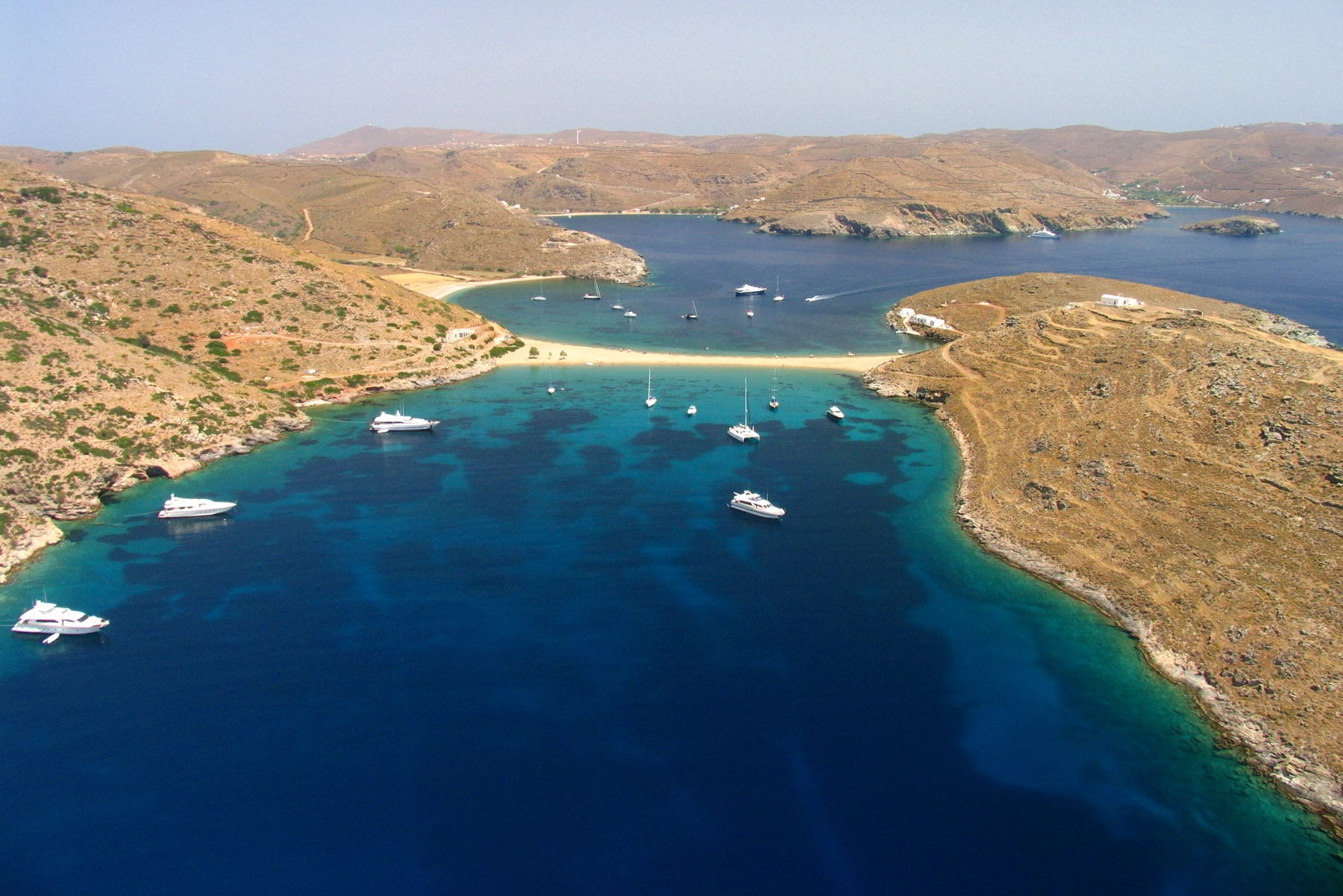 explore-greece-by-chartering-a-sailing-or-a-catamaran-yacht-sailing